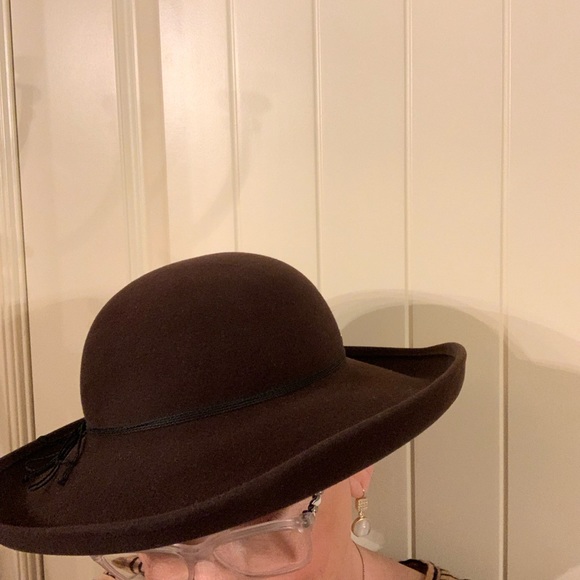 Helen Kaminski beautiful & elegant Hat! - Picture 2 of 5